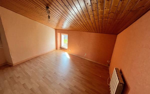 Maison à vendre    2 pièces • 41 m2 Bessines-sur-Gartempe