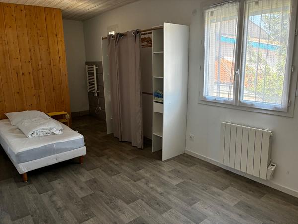 ST GENES Maison 6 pièces d'environ 160 m2 sur parcelle de 253 m2