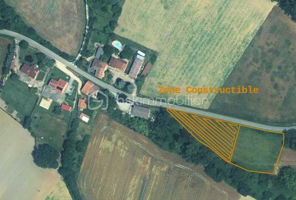 Terrain de 5 862 m²