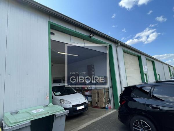 Local d'activites 130 m² à louer NOYAL CHATILLON SUR SEICHE (réf : 35.6751)