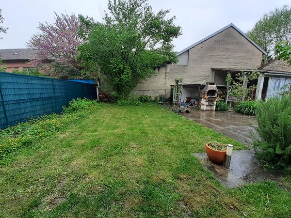 Maison 3 pièces - 90 m² Jardin & Double garage - Miribel centre