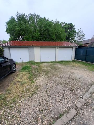 Maison 3 pièces - 90 m² Jardin & Double garage - Miribel centre