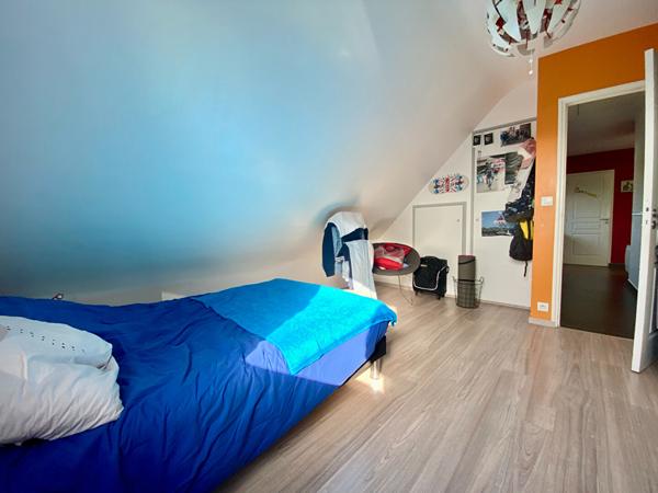 Maison à vendre à Taden proche Dinan- 5 pièces, 4 chambres dont une au rez-de-chaussée, 1256m² de terrain