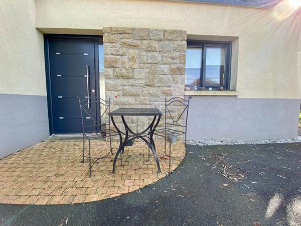 Maison à vendre à Taden proche Dinan- 5 pièces, 4 chambres dont une au rez-de-chaussée, 1256m² de terrain