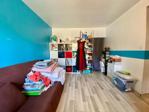 Maison à vendre à Taden proche Dinan- 5 pièces, 4 chambres dont une au rez-de-chaussée, 1256m² de terrain