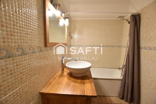 Studio 24 m2, balcon, parking, hyper centre