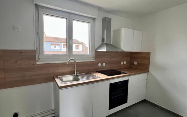 Appartement à louer    3 pièces • 67 m2 Griesheim-sur-Souffel