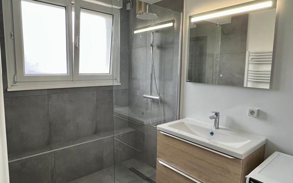 Appartement à louer    3 pièces • 67 m2 Griesheim-sur-Souffel