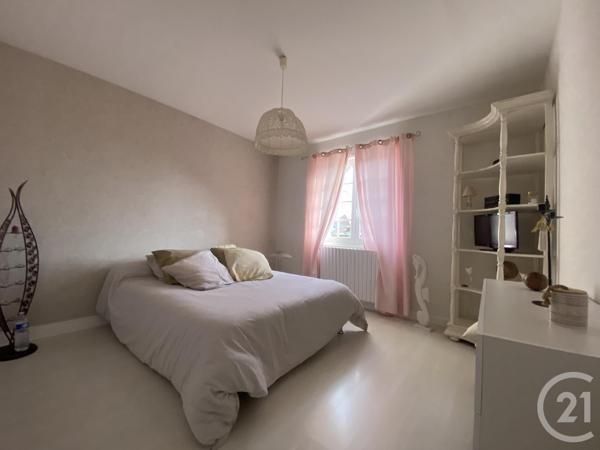 maison à vendre  8 pièces - 147 m2 DOMERAT - 03