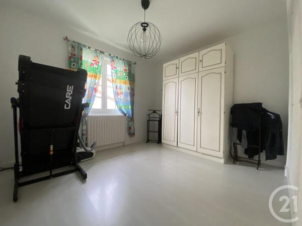 maison à vendre  8 pièces - 147 m2 DOMERAT - 03