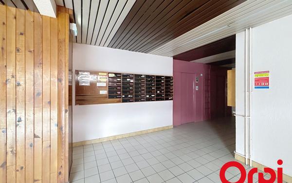 Appartement à vendre    3 pièces •  Montluçon