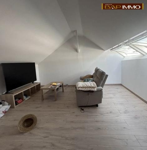 - A LOUER EN PLEIN CENTRE VILLE / F7 -