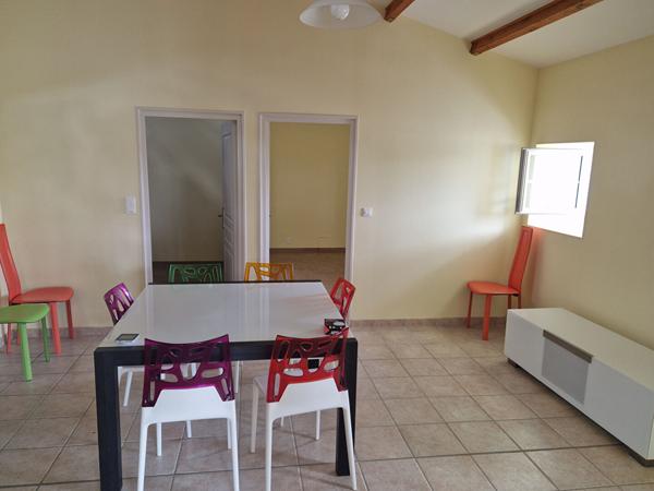 Maison 3 CHAMBRES - LE PERRIER (eau et électricité comprise)