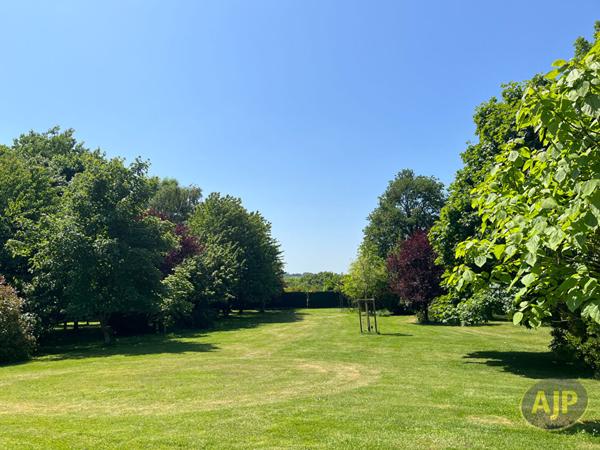 Vente maison Chantonnay : 499 000 € - AJP Immobilier La Roche-sur-Yon