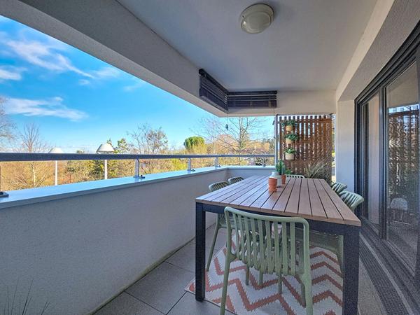 Péchabou - Appartement T3 57 m², terrasse, vue dégagée, parking, résidence récente
