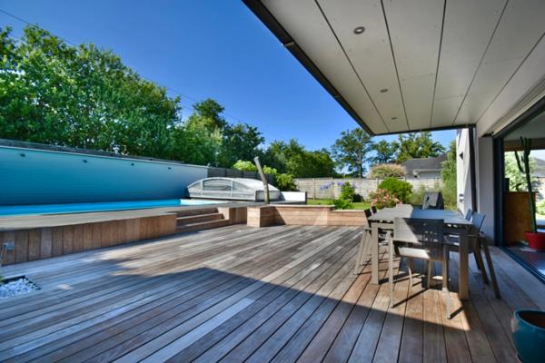 MAISON 10 PIECES - 300 M² - TERRAIN 2000M²