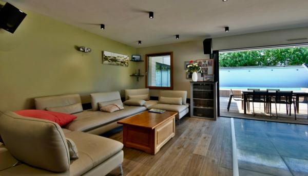 MAISON 10 PIECES - 300 M² - TERRAIN 2000M²