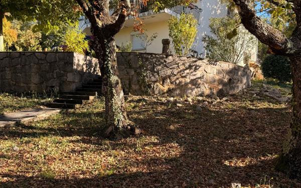 Maison à vendre    4 pièces • 95 m2 Vogüé