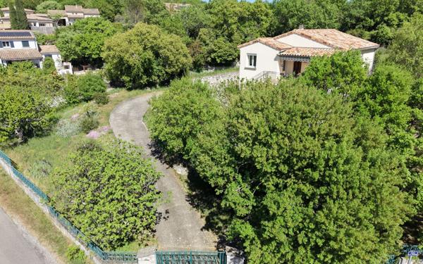 Maison à vendre    4 pièces • 95 m2 Vogüé