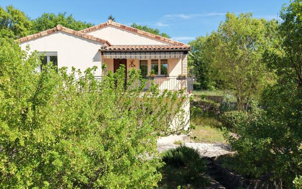 Maison à vendre    4 pièces • 95 m2 Vogüé