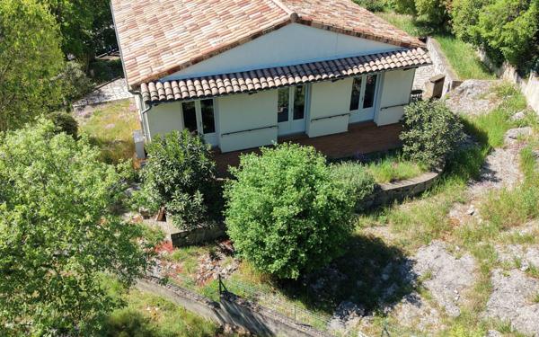 Maison à vendre    4 pièces • 95 m2 Vogüé