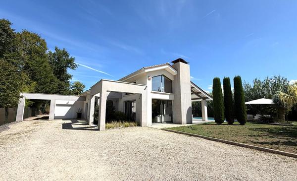 VILLA D'ARCHITECTE ENVIRONNEMENT PRIVILÉGIÉ