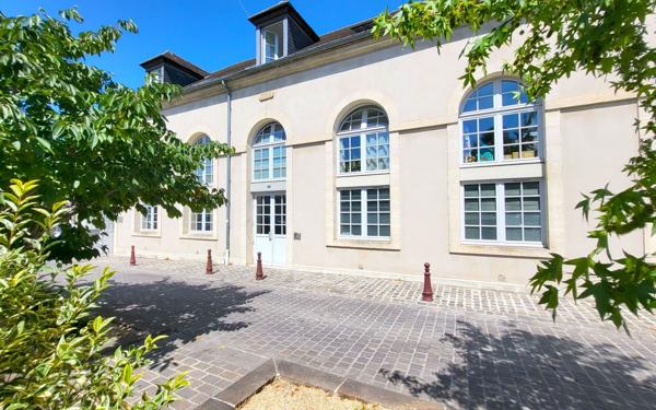 Appartement à vendre    3 pièces •  Compiègne