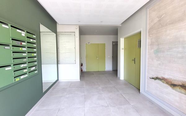 Appartement à vendre    3 pièces •  Compiègne