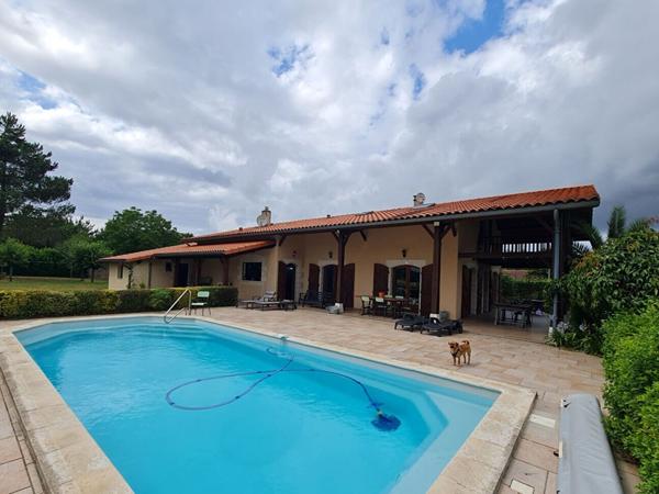 Maison 5 mn de Labastide D Armagnac 10 pièce(s) 210 m2