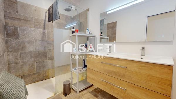 Appartement T4 rénové – Vendu meublé – Investissement locatif + parking