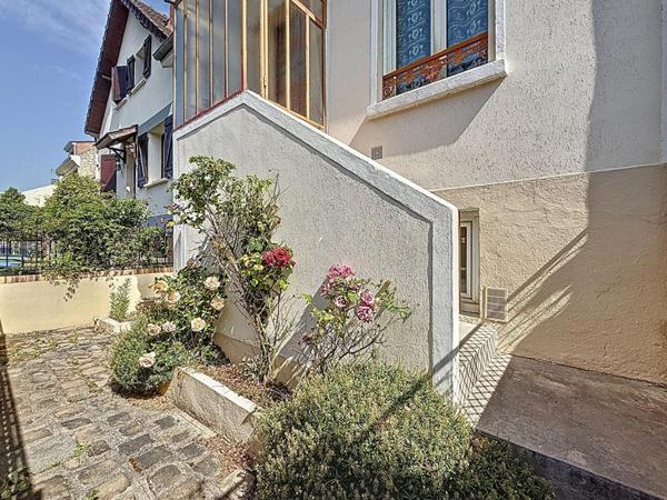 Maison L Hay Les Roses 4 pièce(s)  80 m2