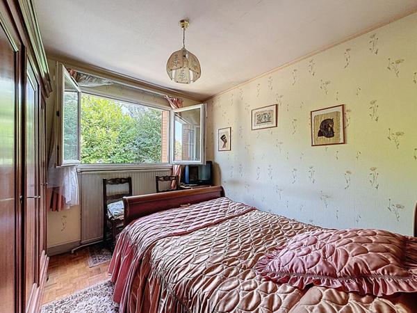 Maison L Hay Les Roses 4 pièce(s)  80 m2