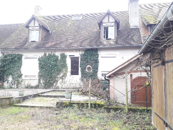CHARMANT ENSEMBLE IMMOBILIER A BRACIEUX, PROCHE CHATEAU DE CHAMBORD