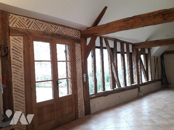 CHARMANT ENSEMBLE IMMOBILIER A BRACIEUX, PROCHE CHATEAU DE CHAMBORD