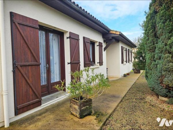 A vendre à VALENCE-EN-POITOU / PAYRE (86700), Un pavillon de plain-pied de 112m² au sein d'un terr