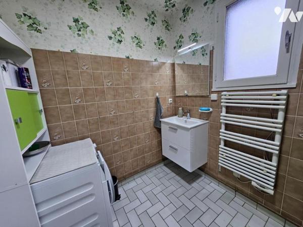 A vendre à VALENCE-EN-POITOU / PAYRE (86700), Un pavillon de plain-pied de 112m² au sein d'un terr