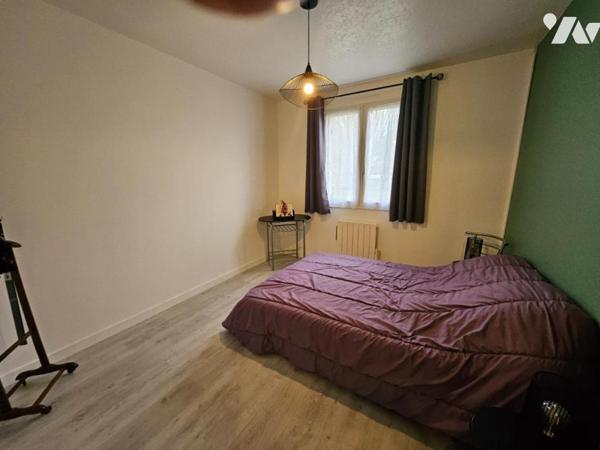 A vendre à VALENCE-EN-POITOU / PAYRE (86700), Un pavillon de plain-pied de 112m² au sein d'un terr