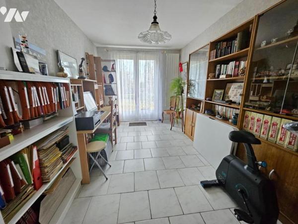 A vendre à VALENCE-EN-POITOU / PAYRE (86700), Un pavillon de plain-pied de 112m² au sein d'un terr