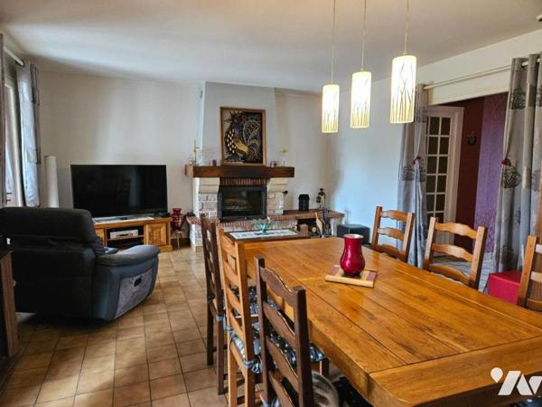 A vendre à VALENCE-EN-POITOU / PAYRE (86700), Un pavillon de plain-pied de 112m² au sein d'un terr