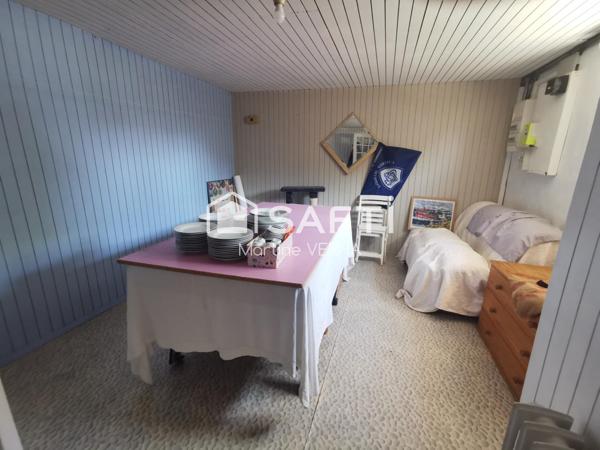 Maison familiale en pierre avec piscine