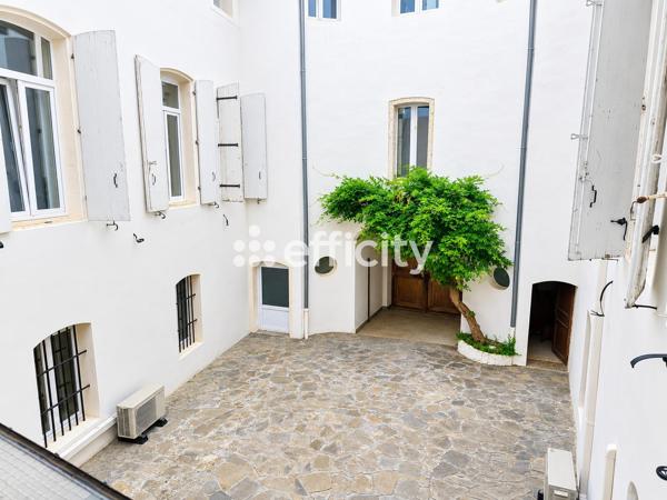 Maison
         20 pièces
        - 485 m² 319 000 € *