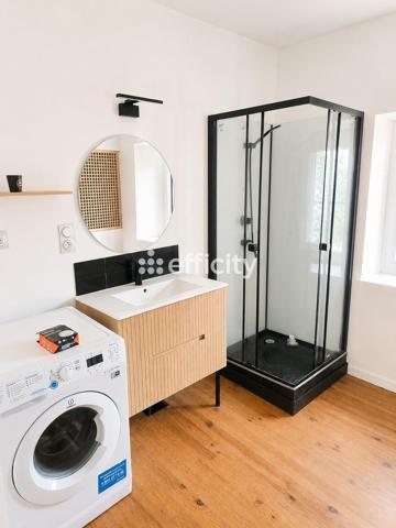 Maison
         20 pièces
        - 485 m² 319 000 € *
