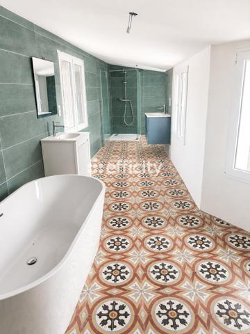 Maison
         20 pièces
        - 485 m² 319 000 € *