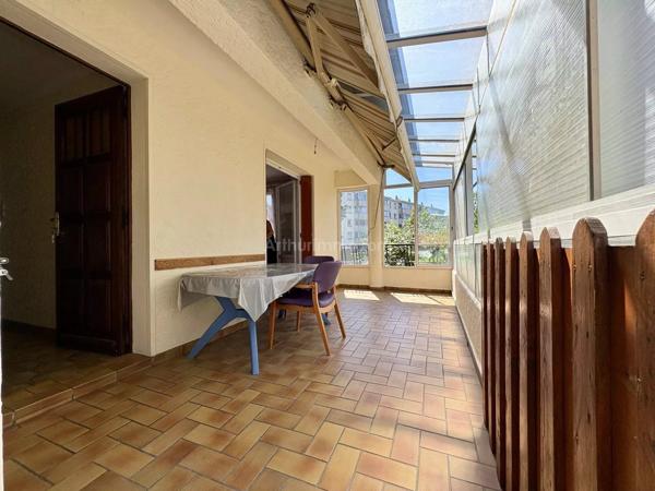 Vente                                                      Appartement
                        
                     4 pièces                      94 m2                     à Fontaine
