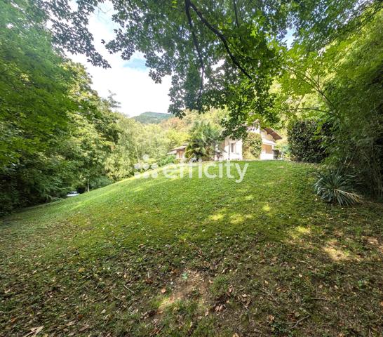 Maison 5 pièces - 290 m² Exclusivité efficity