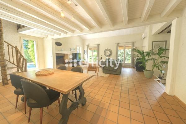 Maison 5 pièces - 290 m² Exclusivité efficity