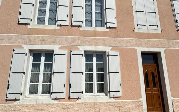 Maison à vendre    5 pièces •  Saint-Agnant