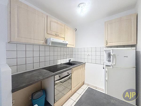 Location appartement La Roche Sur Yon : 650 € - AJP Immobilier La Roche-sur-Yon