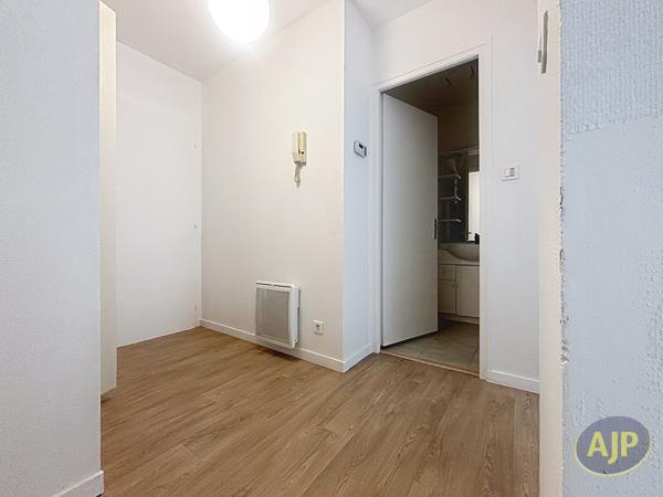 Location appartement La Roche Sur Yon : 650 € - AJP Immobilier La Roche-sur-Yon
