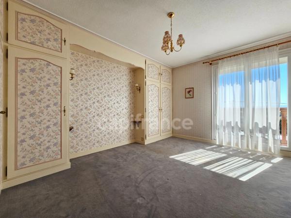 Maison à vendre 4 pièces avec garage et jardin PANISSIERES (42)